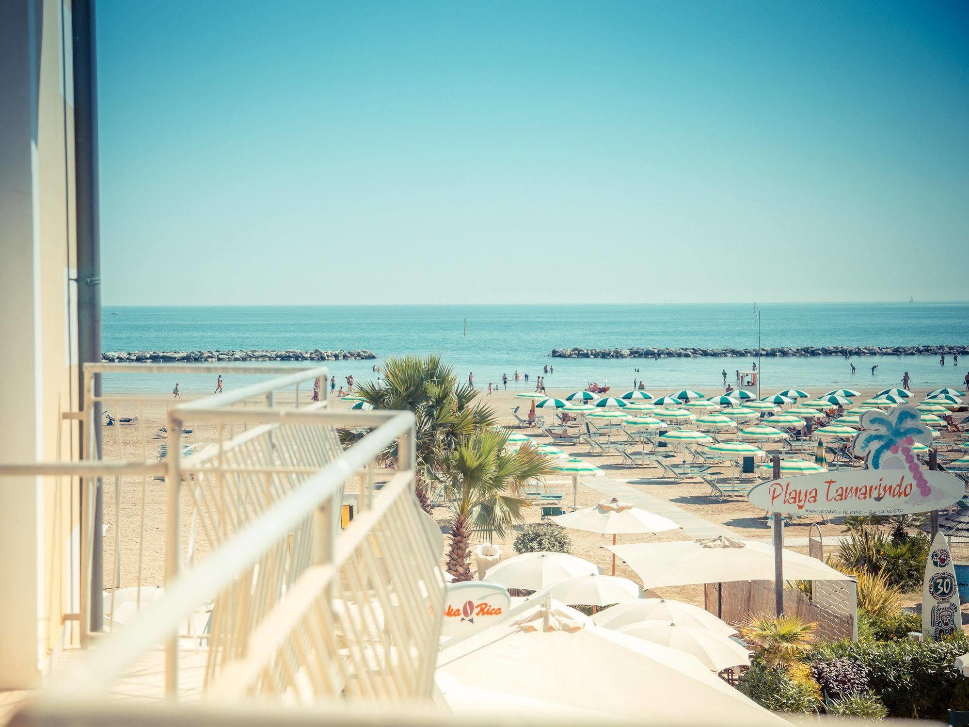 Sun Beach Residence Rimini Bagian luar foto