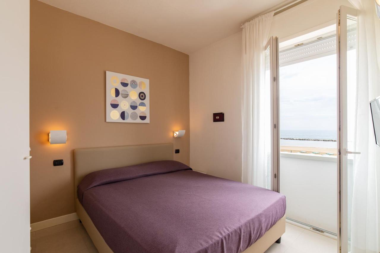 Sun Beach Residence Rimini Bagian luar foto