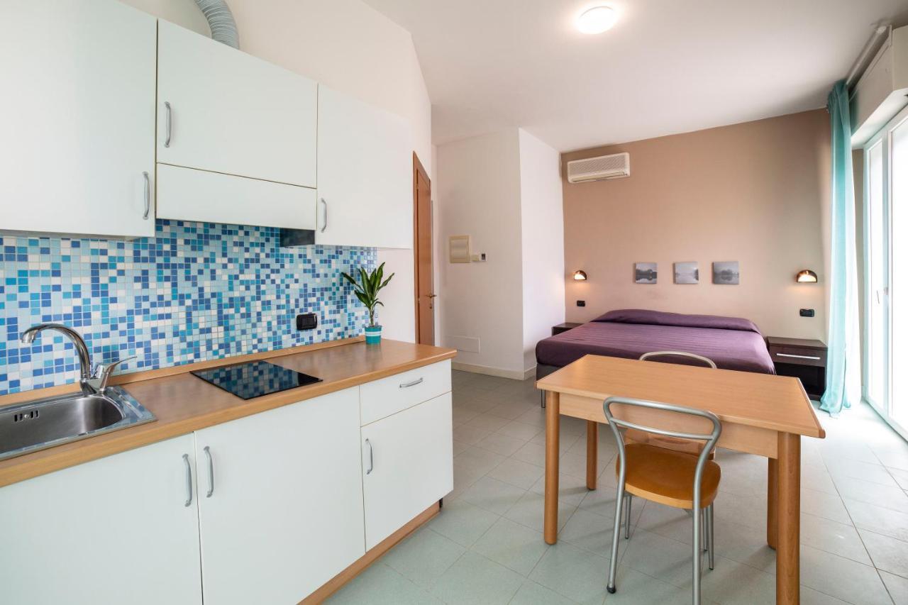 Sun Beach Residence Rimini Bagian luar foto