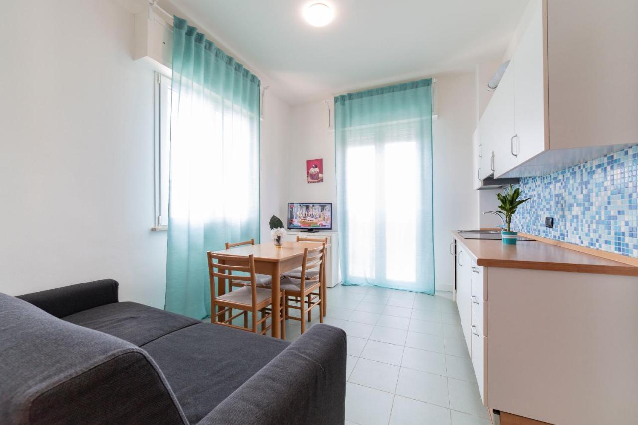 Sun Beach Residence Rimini Bagian luar foto