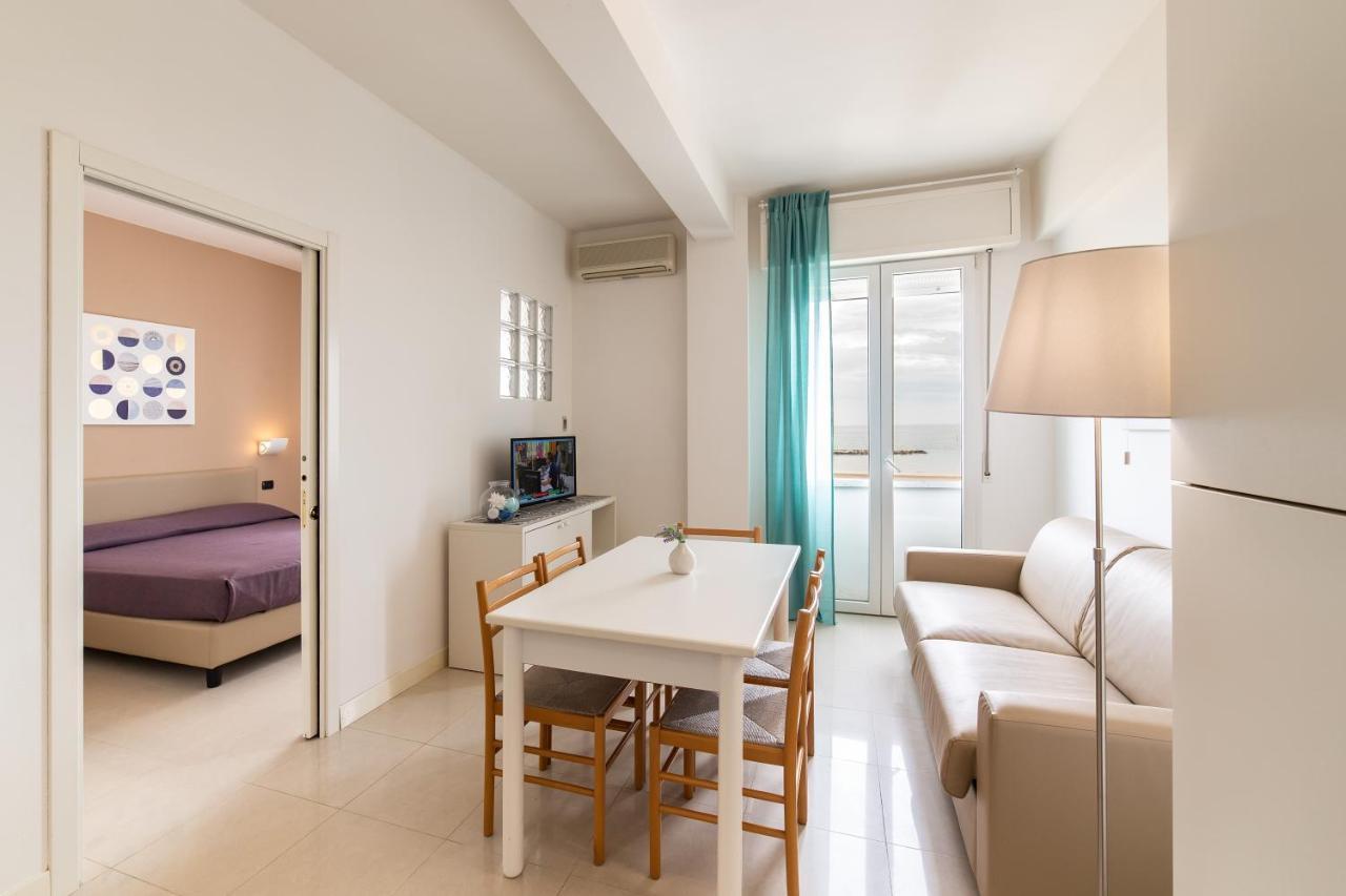 Sun Beach Residence Rimini Bagian luar foto