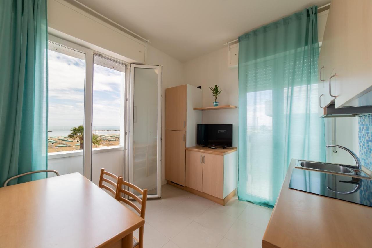 Sun Beach Residence Rimini Bagian luar foto