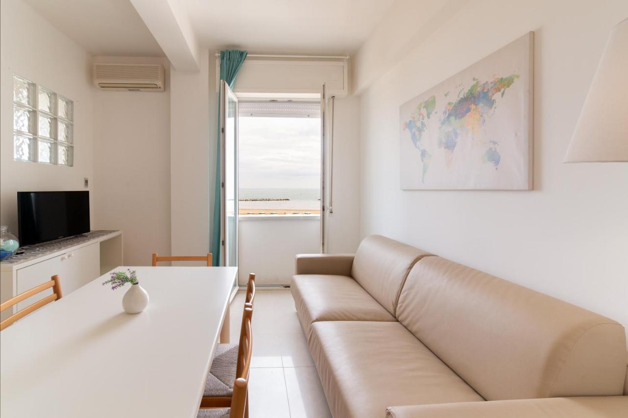 Sun Beach Residence Rimini Bagian luar foto