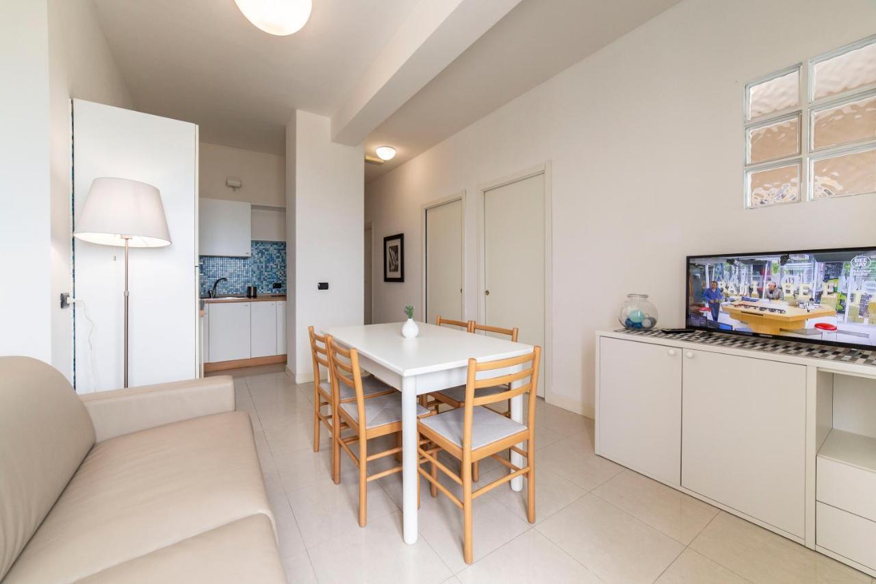 Sun Beach Residence Rimini Bagian luar foto