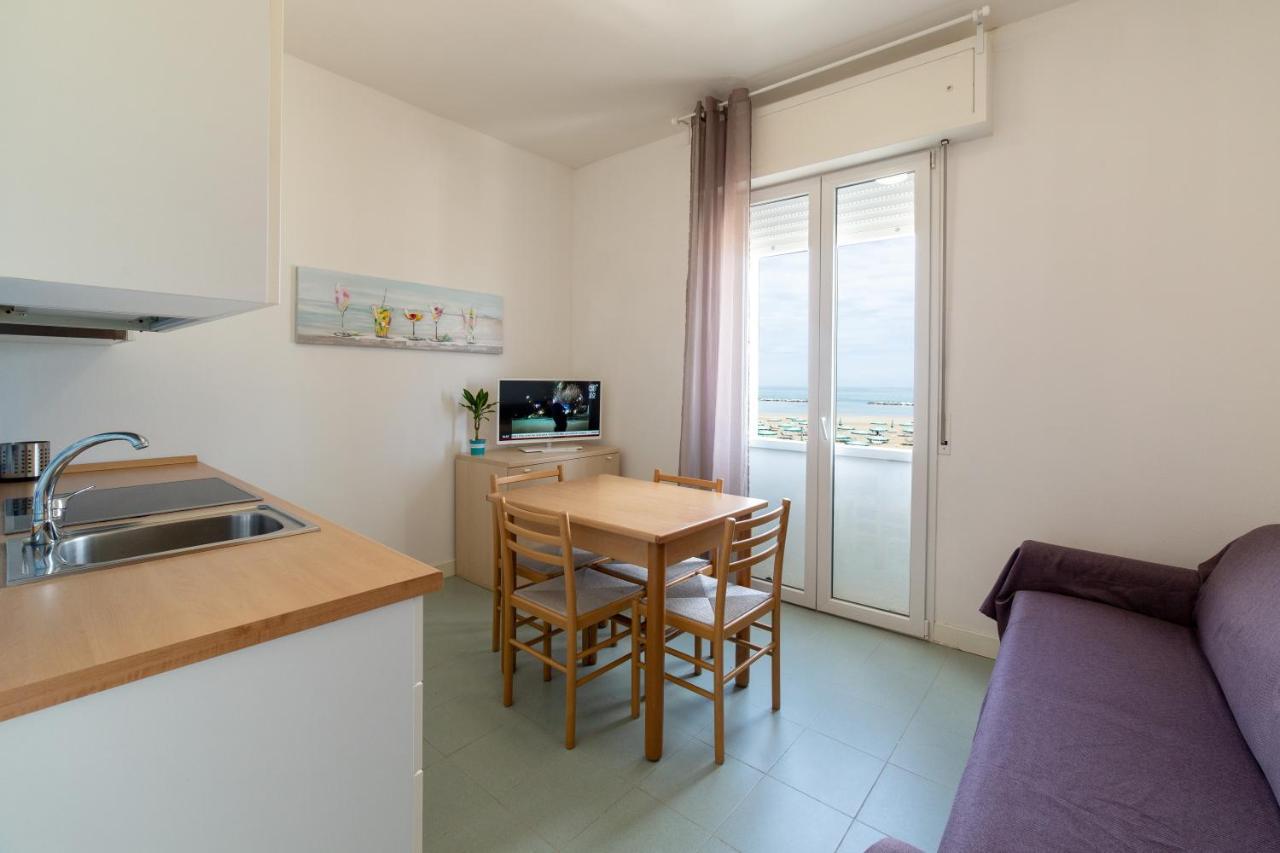 Sun Beach Residence Rimini Bagian luar foto